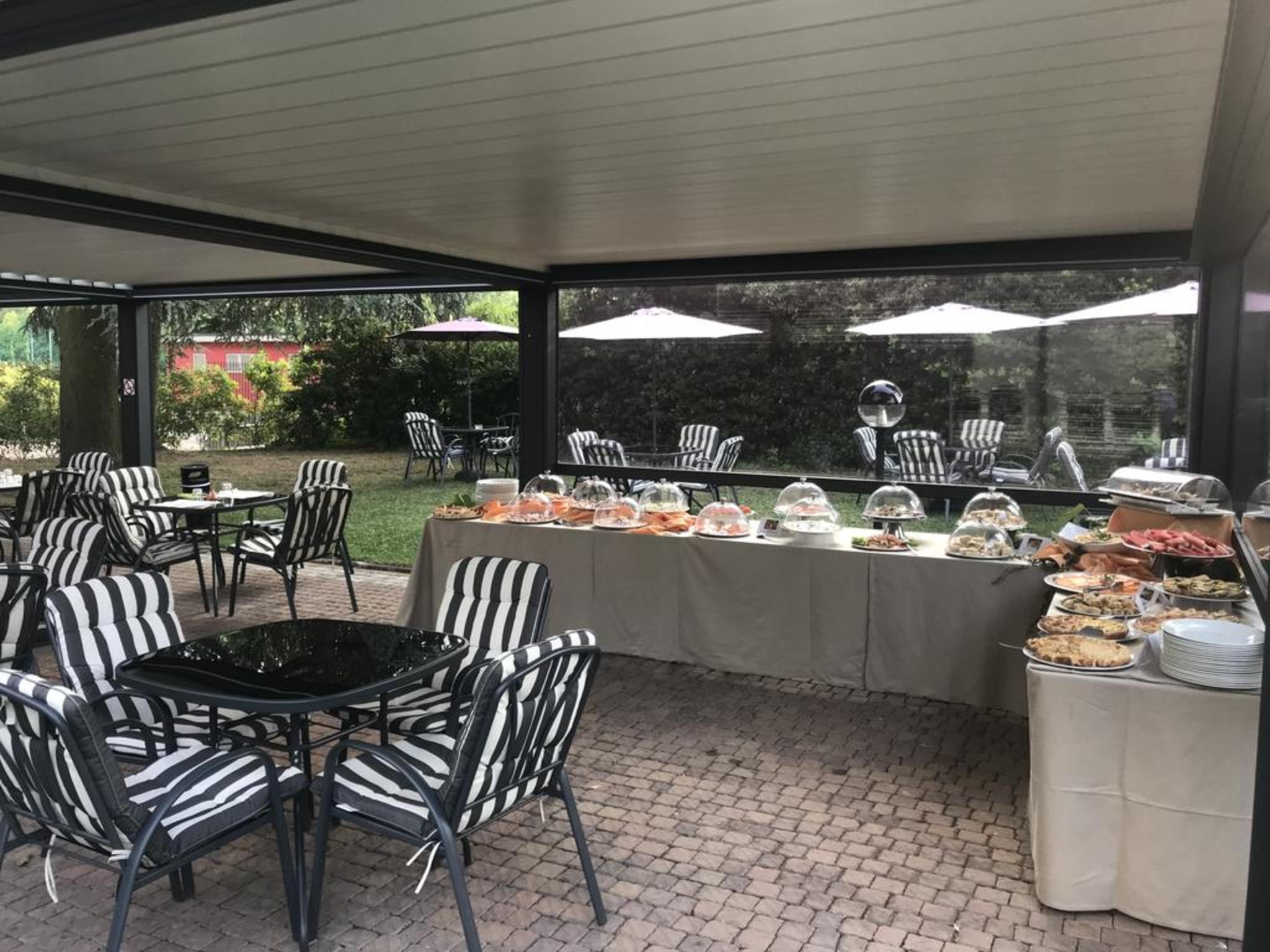 Bis Hotel Varese Luaran gambar