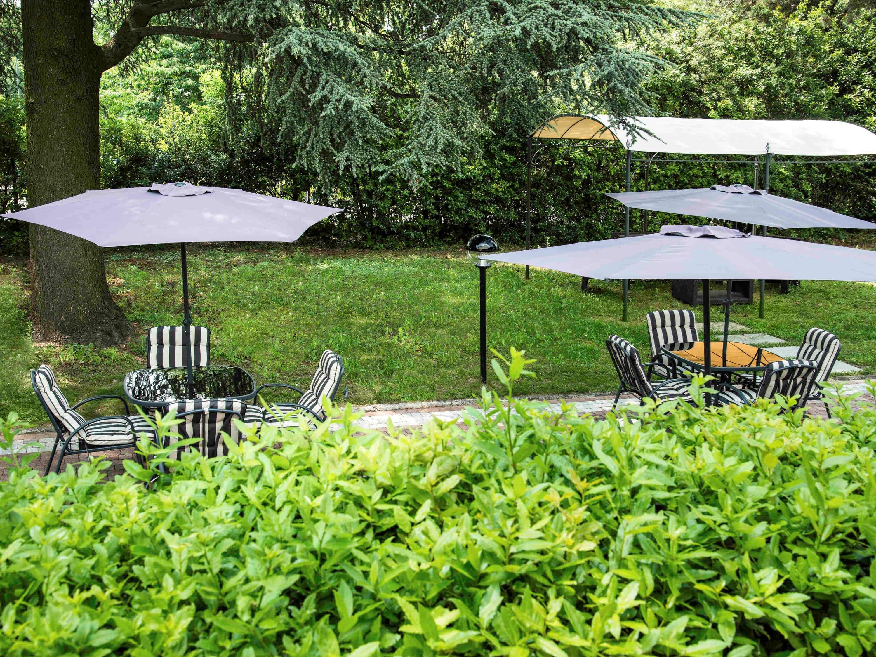 Bis Hotel Varese Luaran gambar