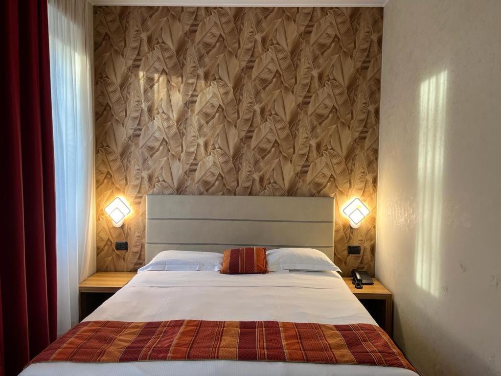 Bis Hotel Varese Luaran gambar
