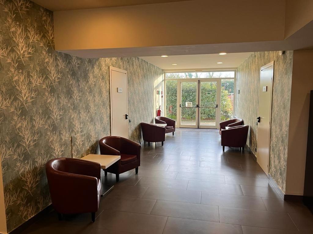 Bis Hotel Varese Luaran gambar