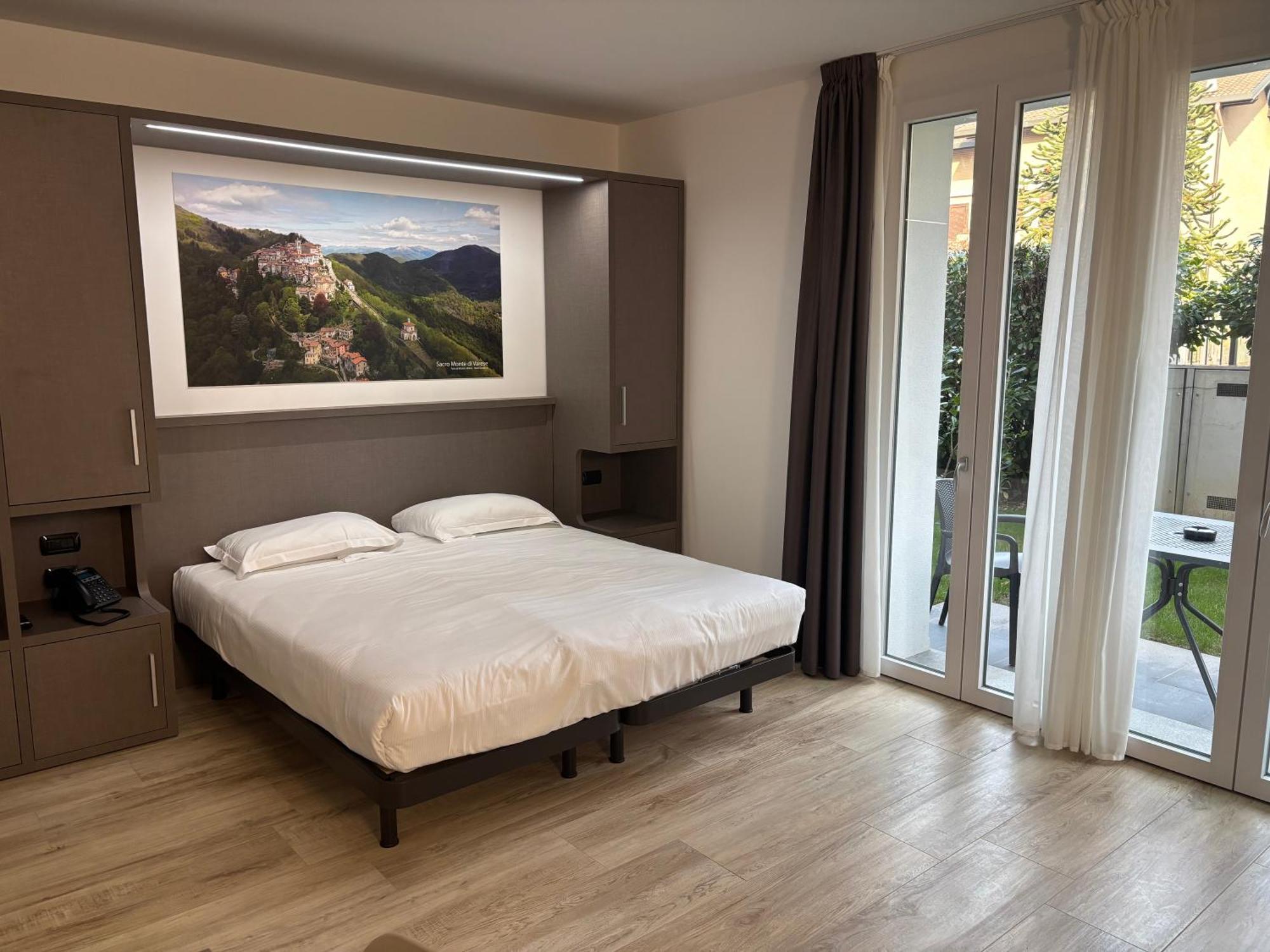 Bis Hotel Varese Luaran gambar