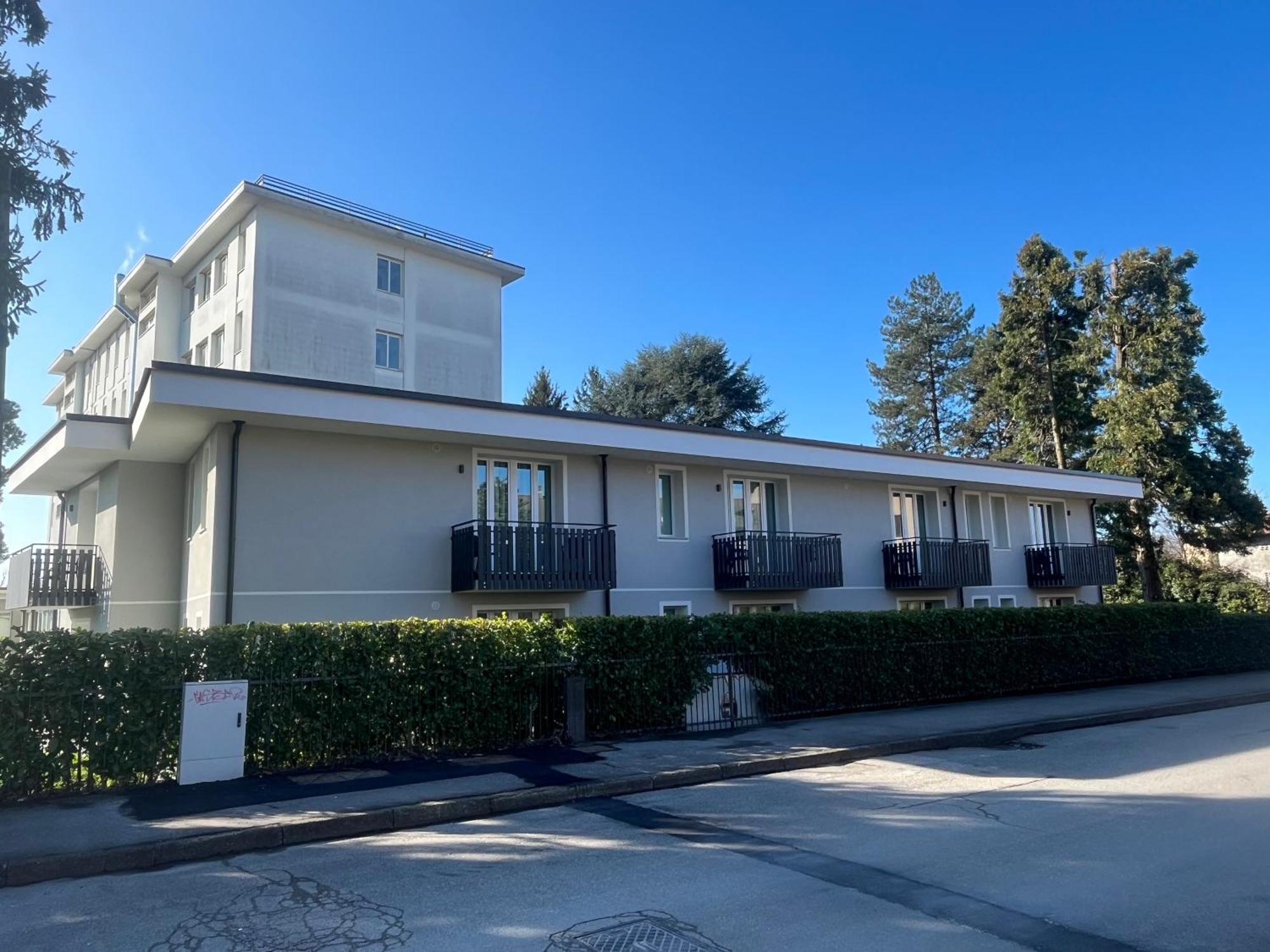 Bis Hotel Varese Luaran gambar
