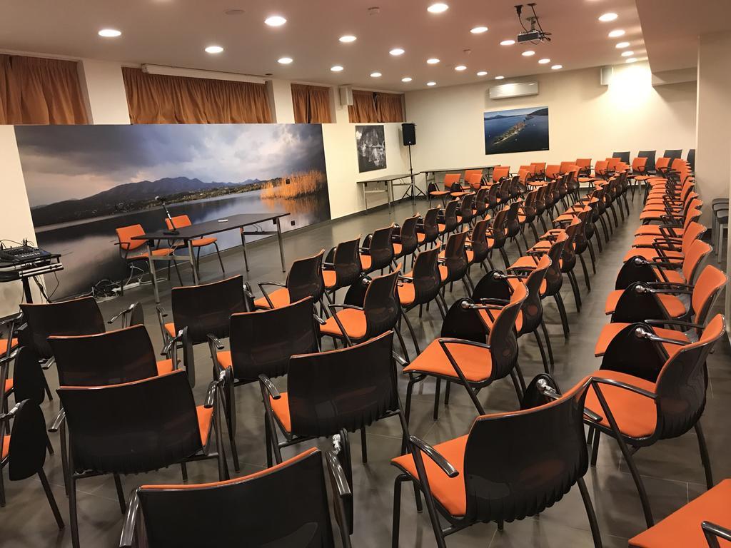 Bis Hotel Varese Luaran gambar