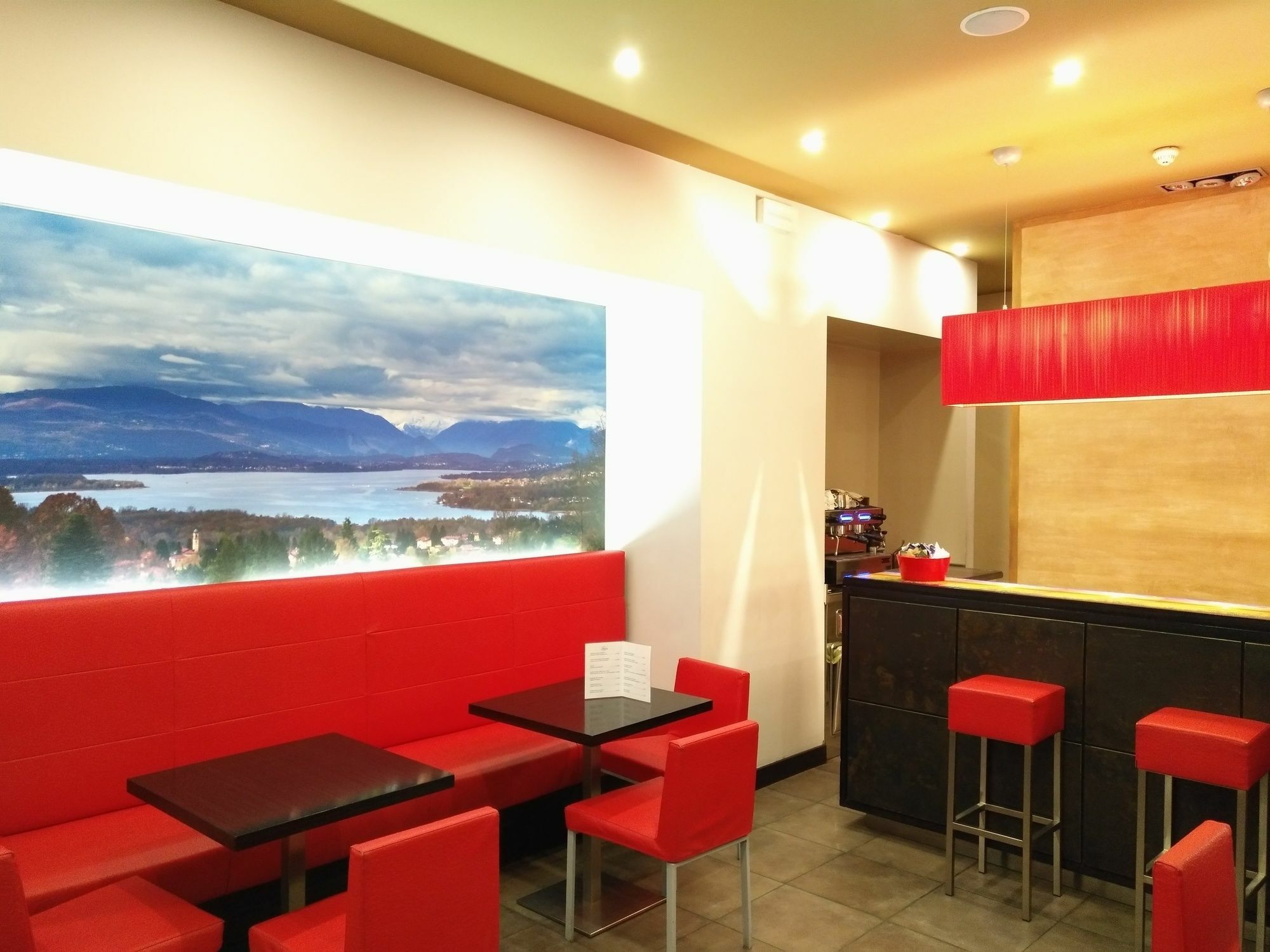 Bis Hotel Varese Luaran gambar